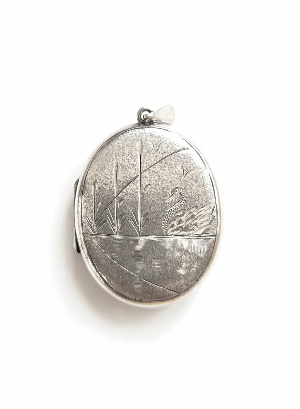 Vintage silver photo locket Birmingham Swan 1979