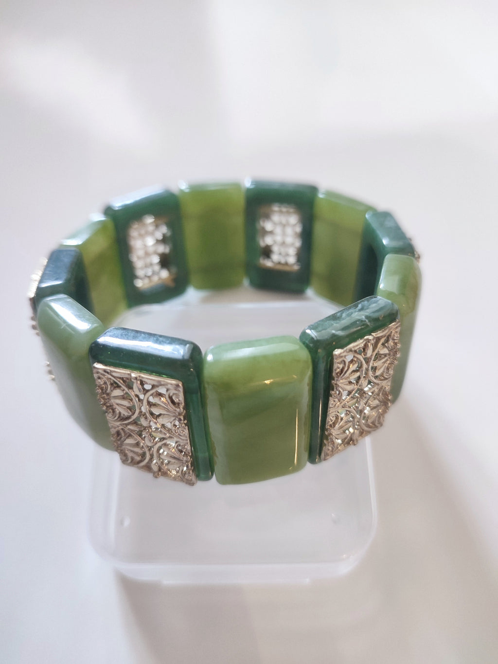 Vintage 1960 bracelet Faux Jade & Gold Filigree