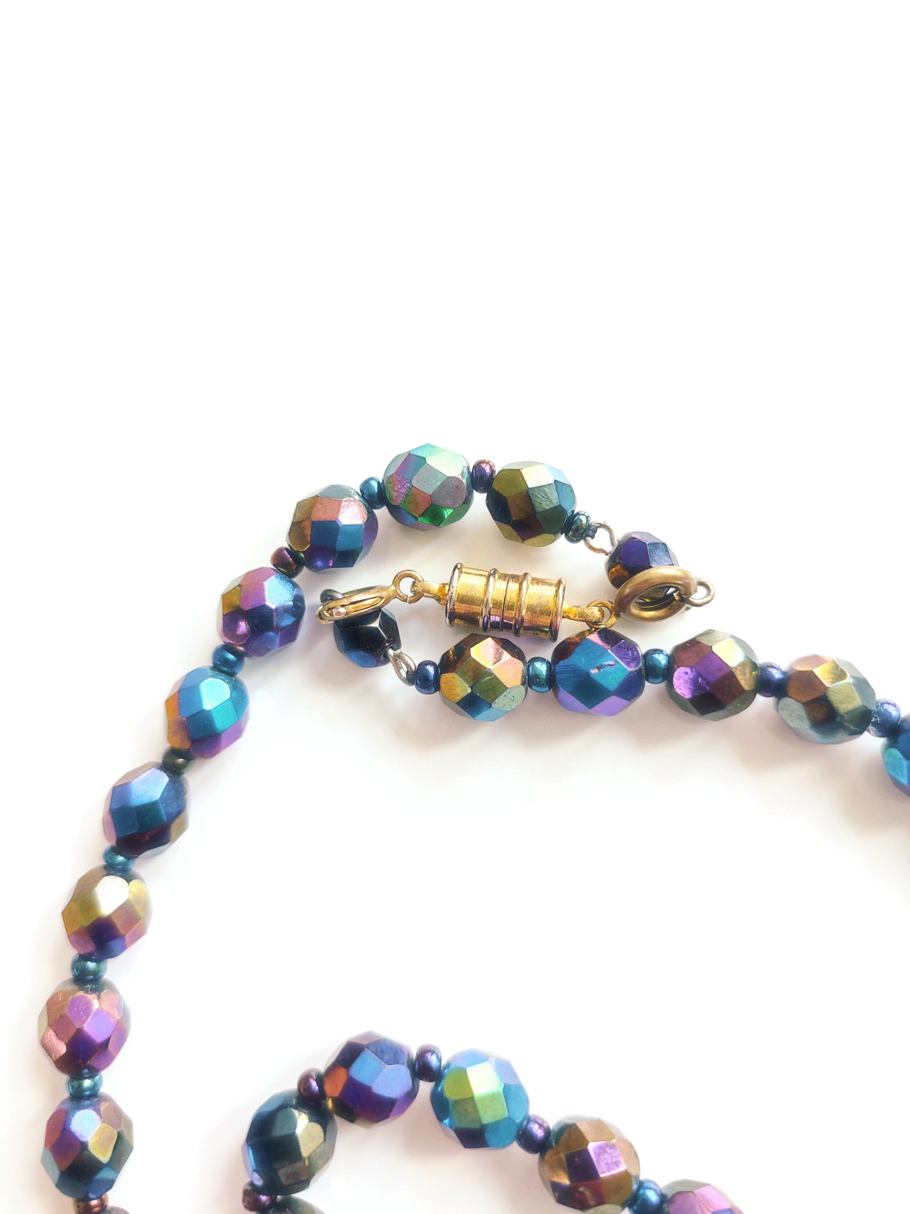 Vintage aurora borealis rainbow glass bead necklace