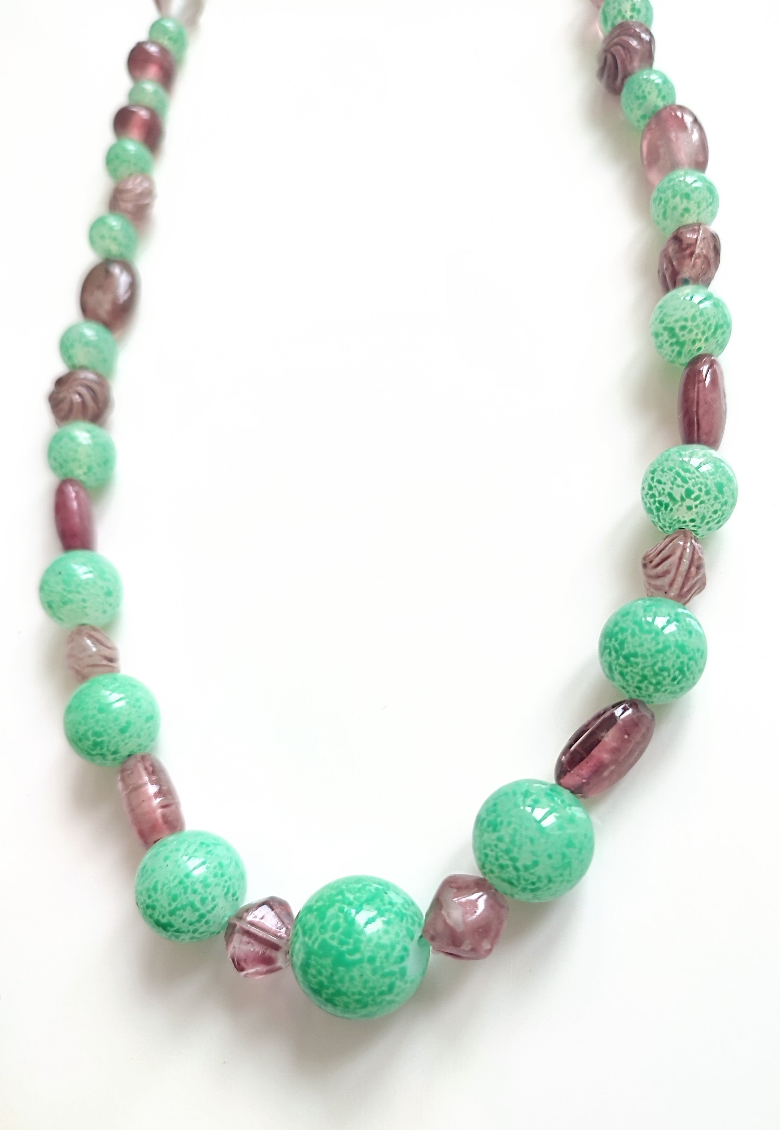 Vintage glass bead necklace jade colours