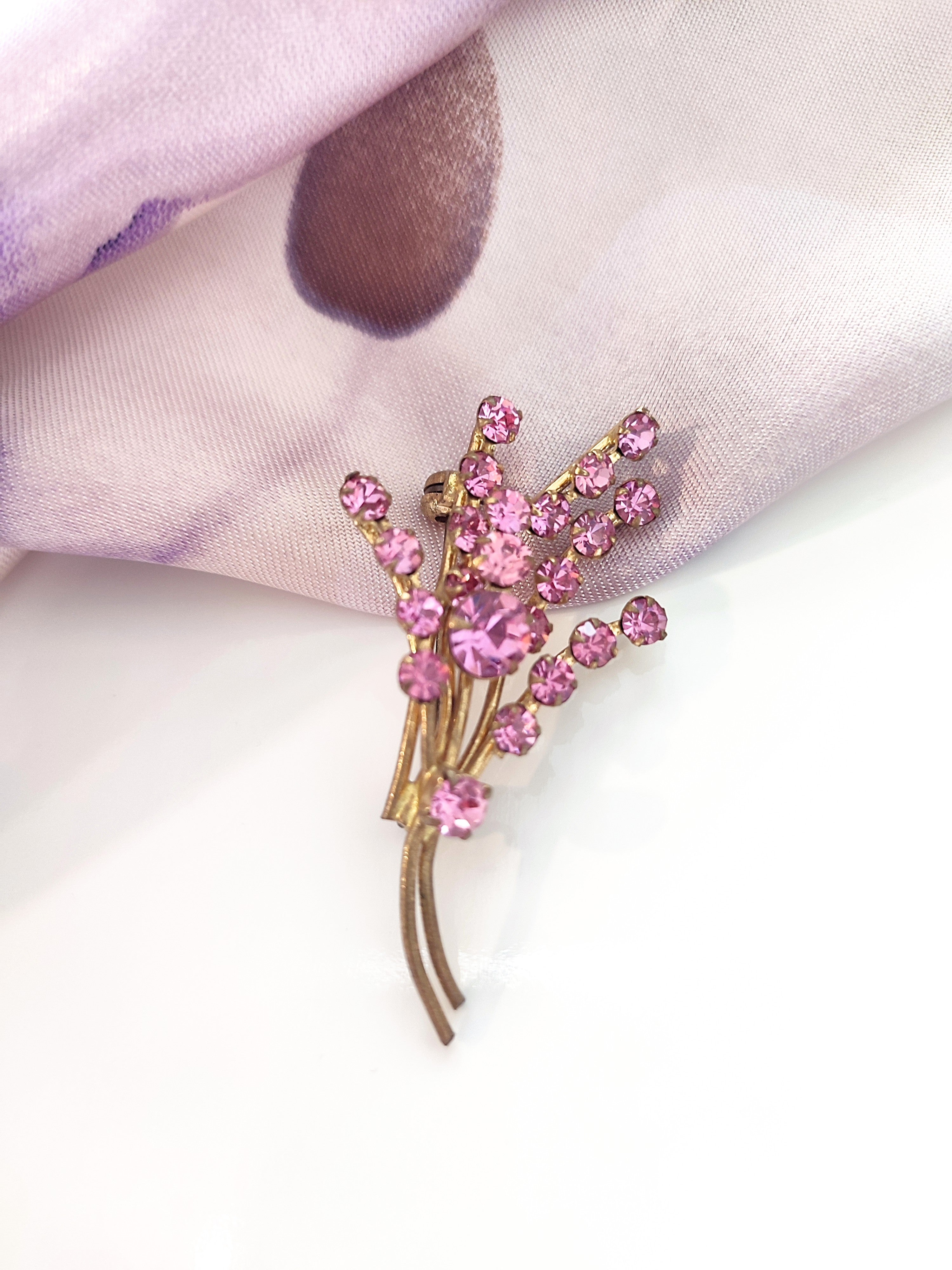 Vintage pink rhinestone flower brooch
