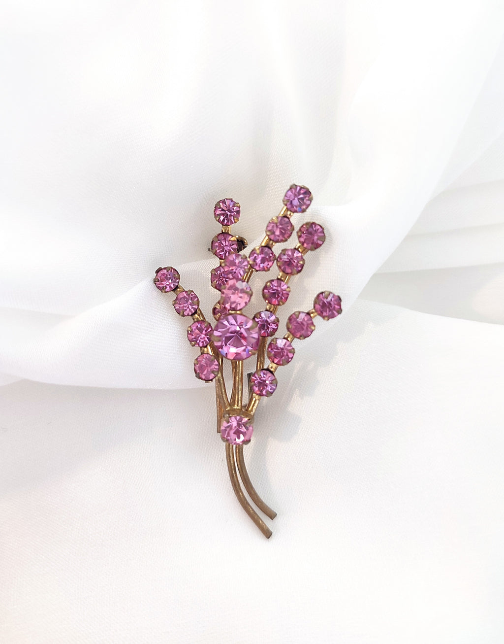 Vintage pink rhinestone flower brooch