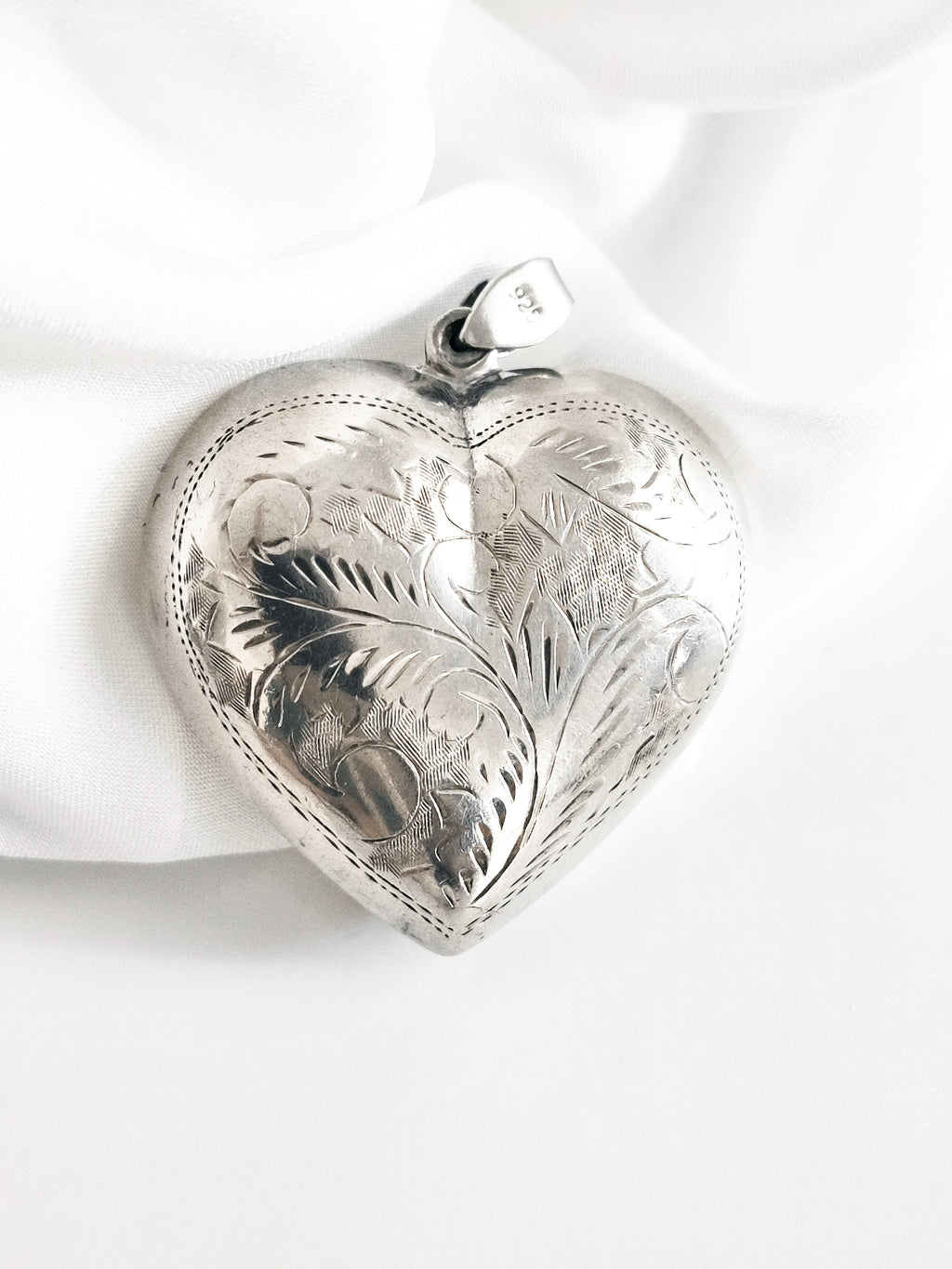 Large silver puffy heart pendant