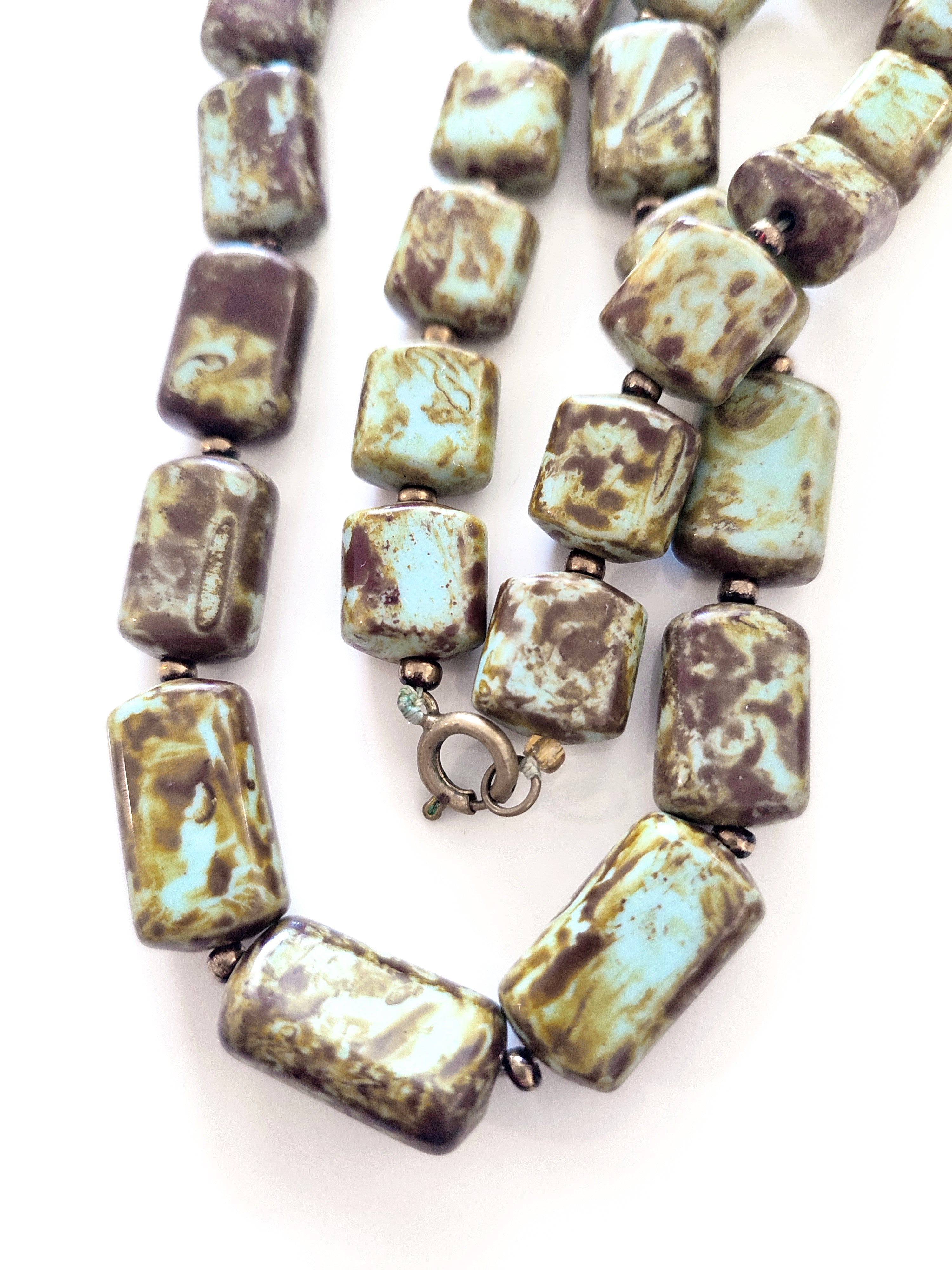 Scottish agate bead stone necklace