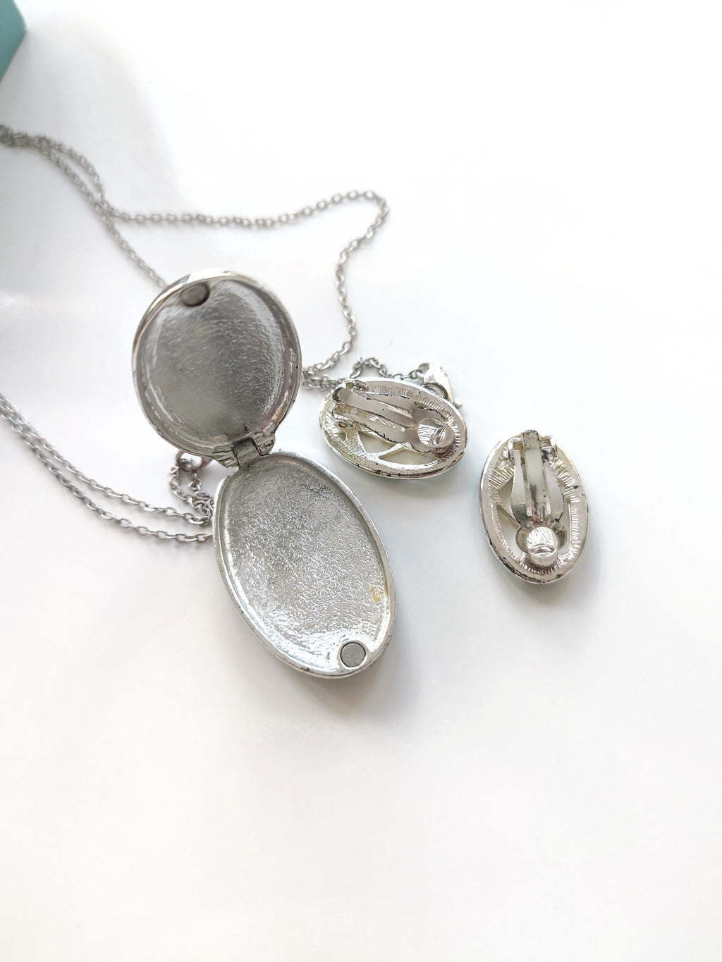 Enamel silver plated photo locket with enamel clip-on earrings