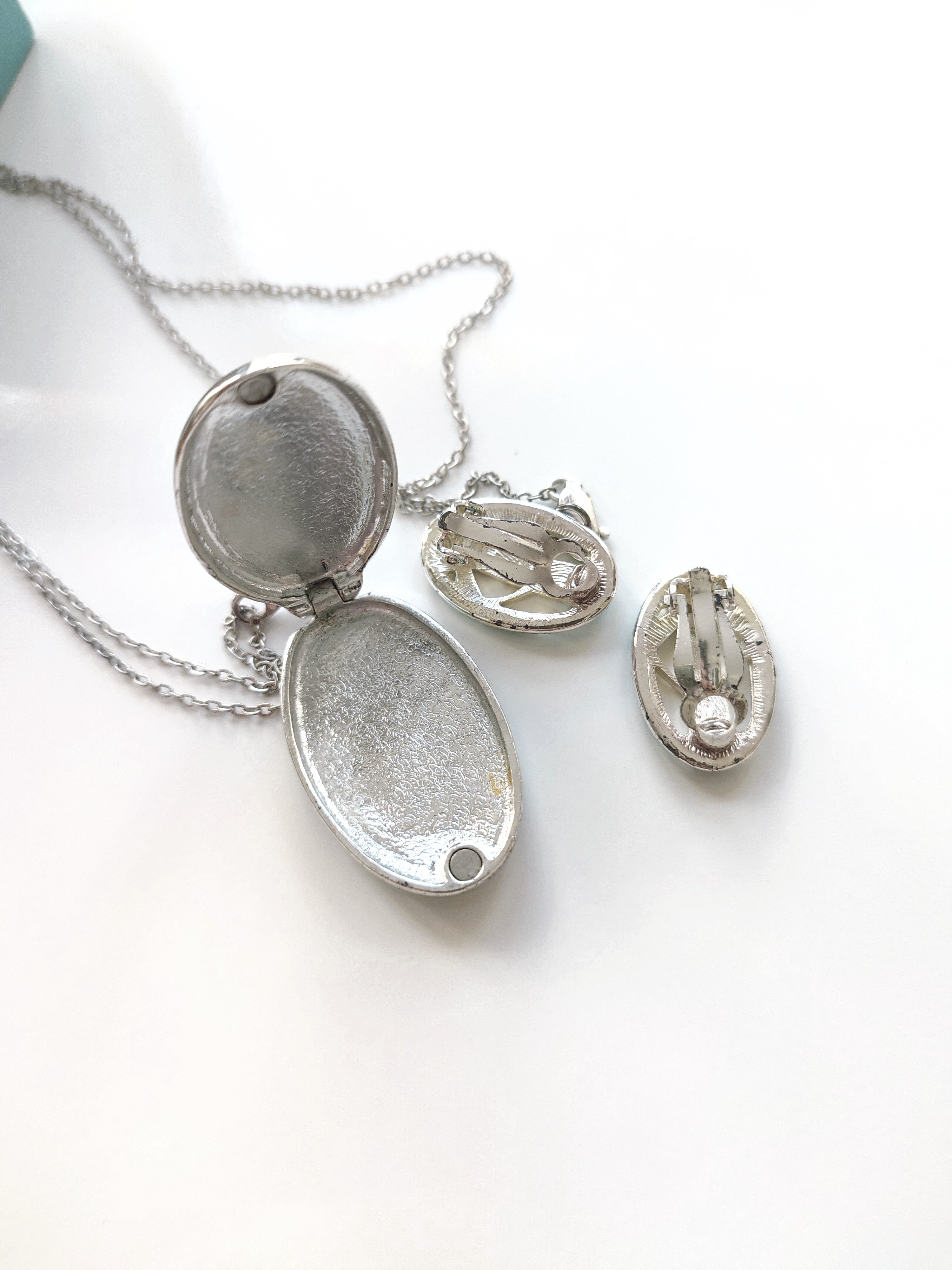 Enamel silver plated photo locket with enamel clip-on earrings