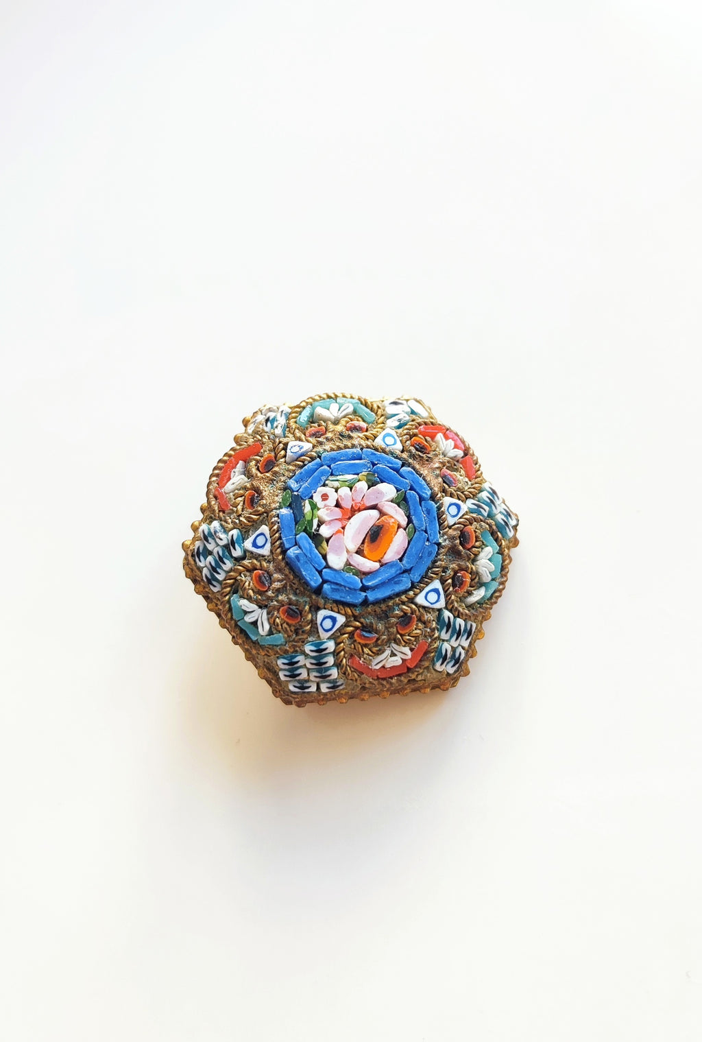 Micro mosaic millefiori brooch Italy