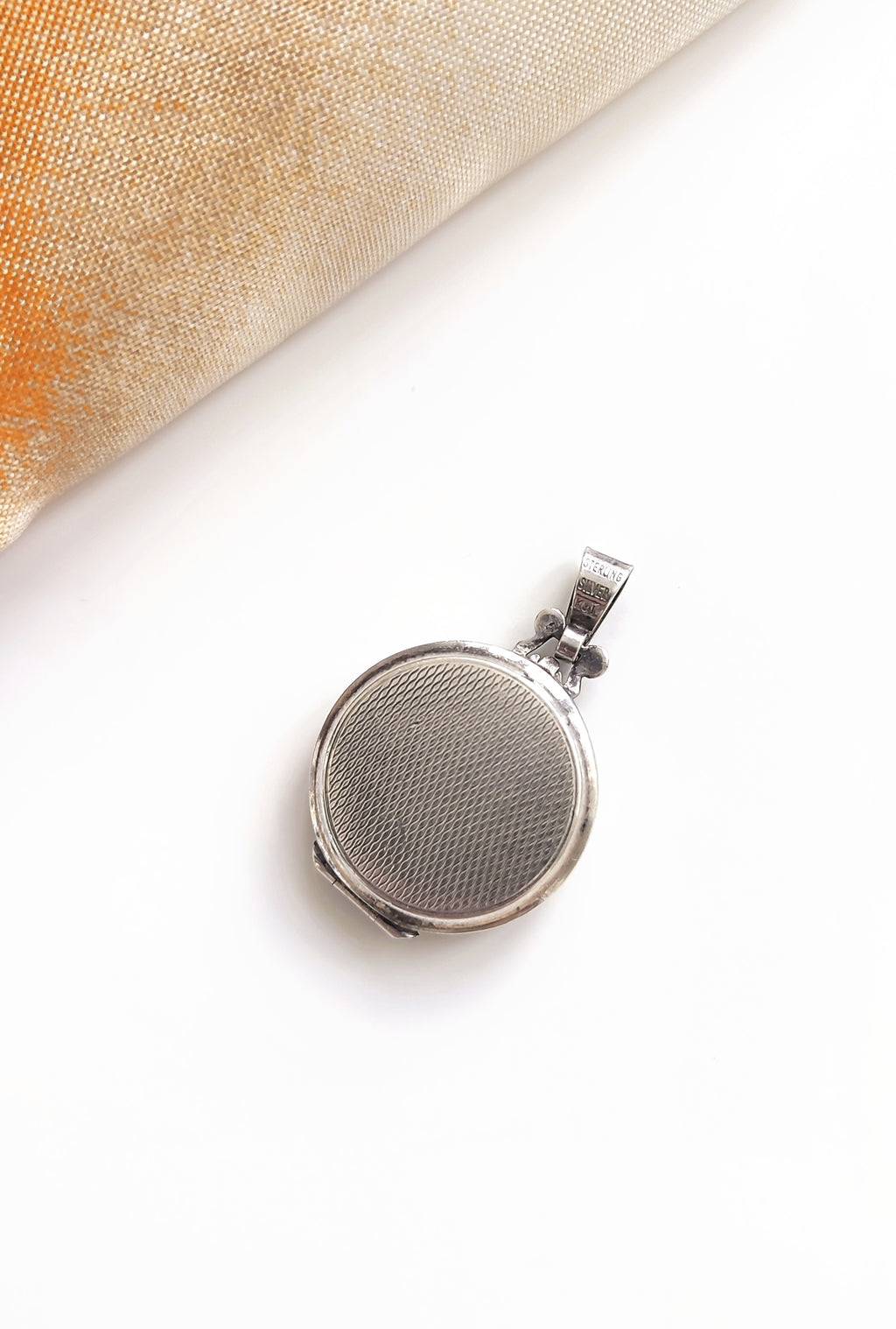 Vintage Photo Locket Pendant Kordes And Litchenfels Tulips