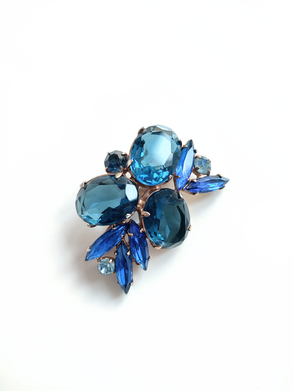 Blue rhinestone vintage brooch 1960