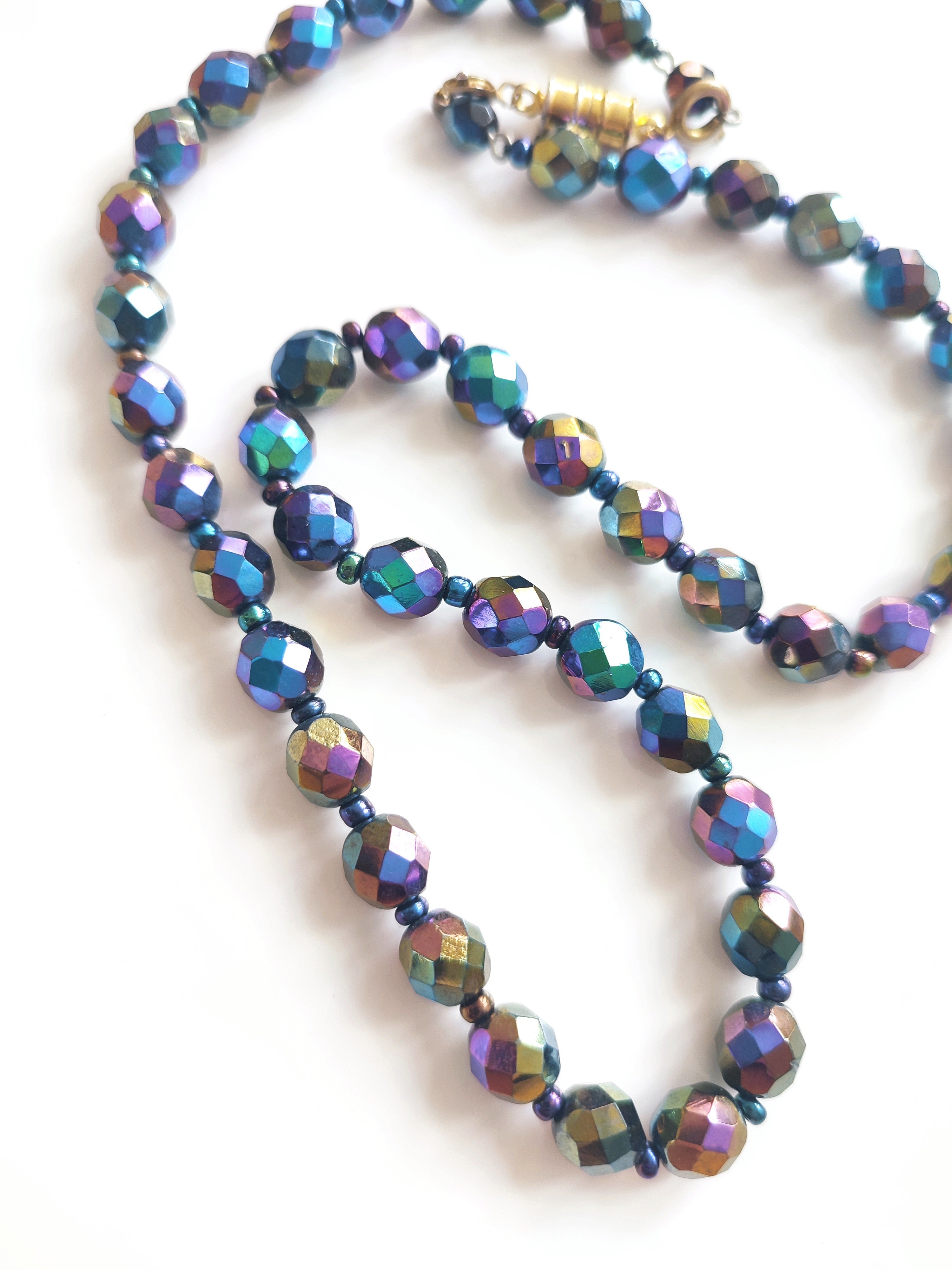 Vintage aurora borealis rainbow glass bead necklace