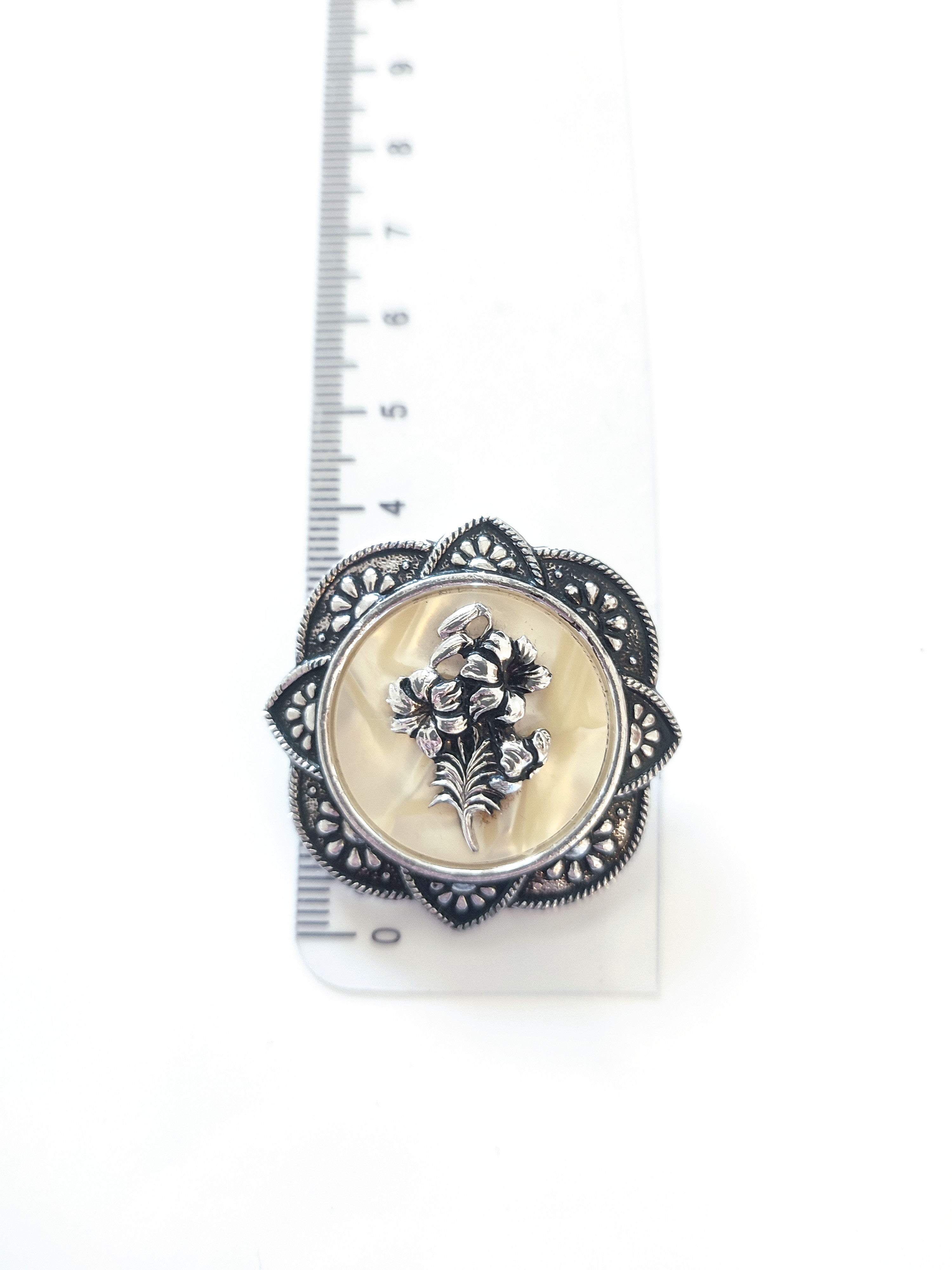 Lily bouquet vintage scarf clip 1960 faux mother of pearl