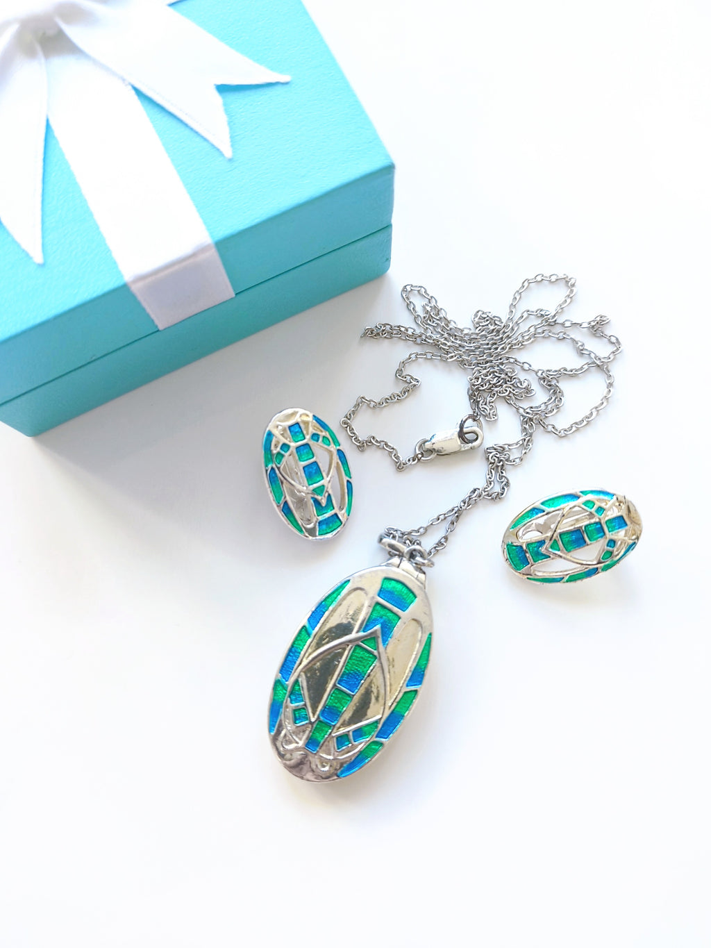 Enamel silver plated photo locket with enamel clip-on earrings