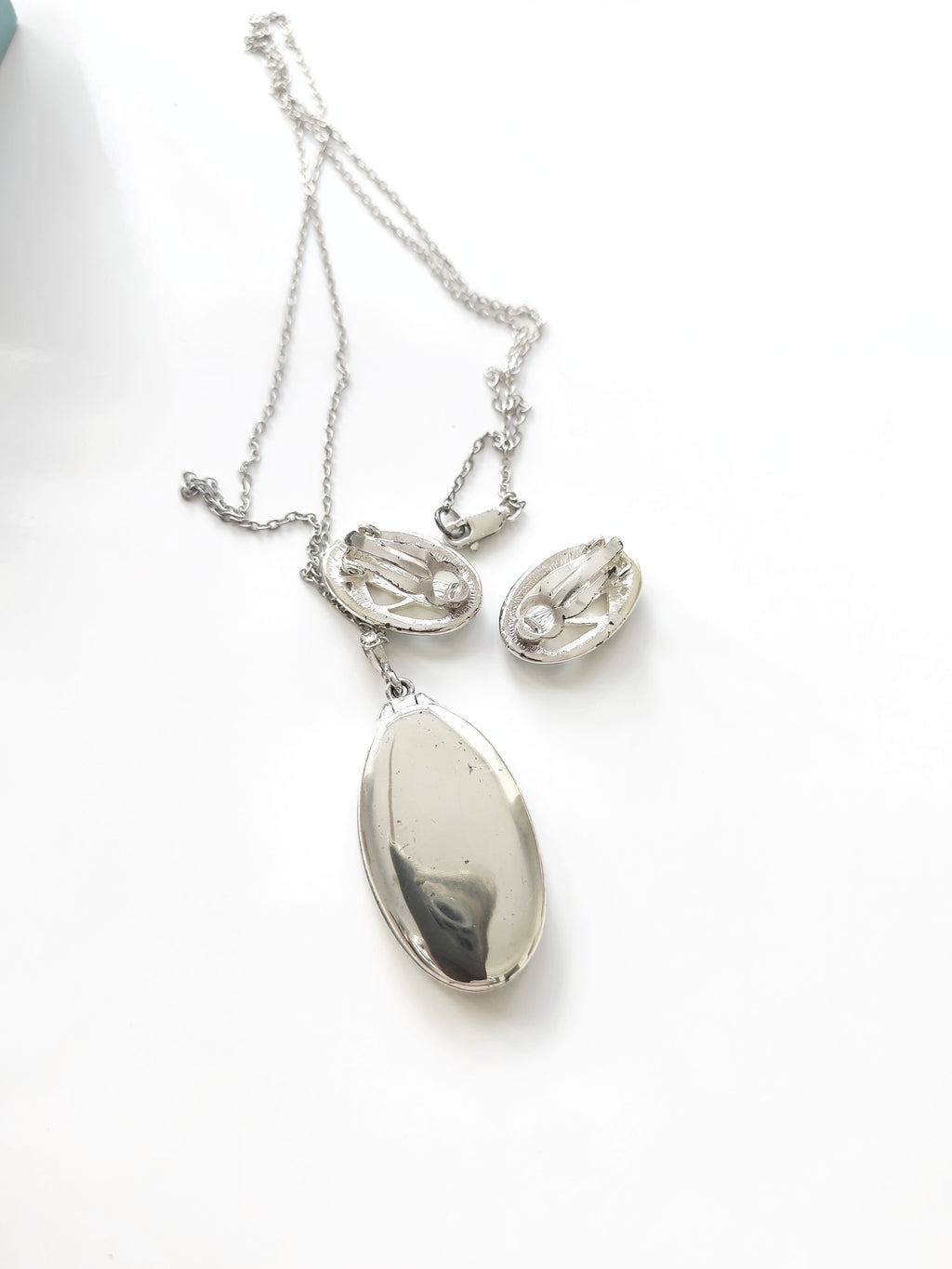 Enamel silver plated photo locket with enamel clip-on earrings