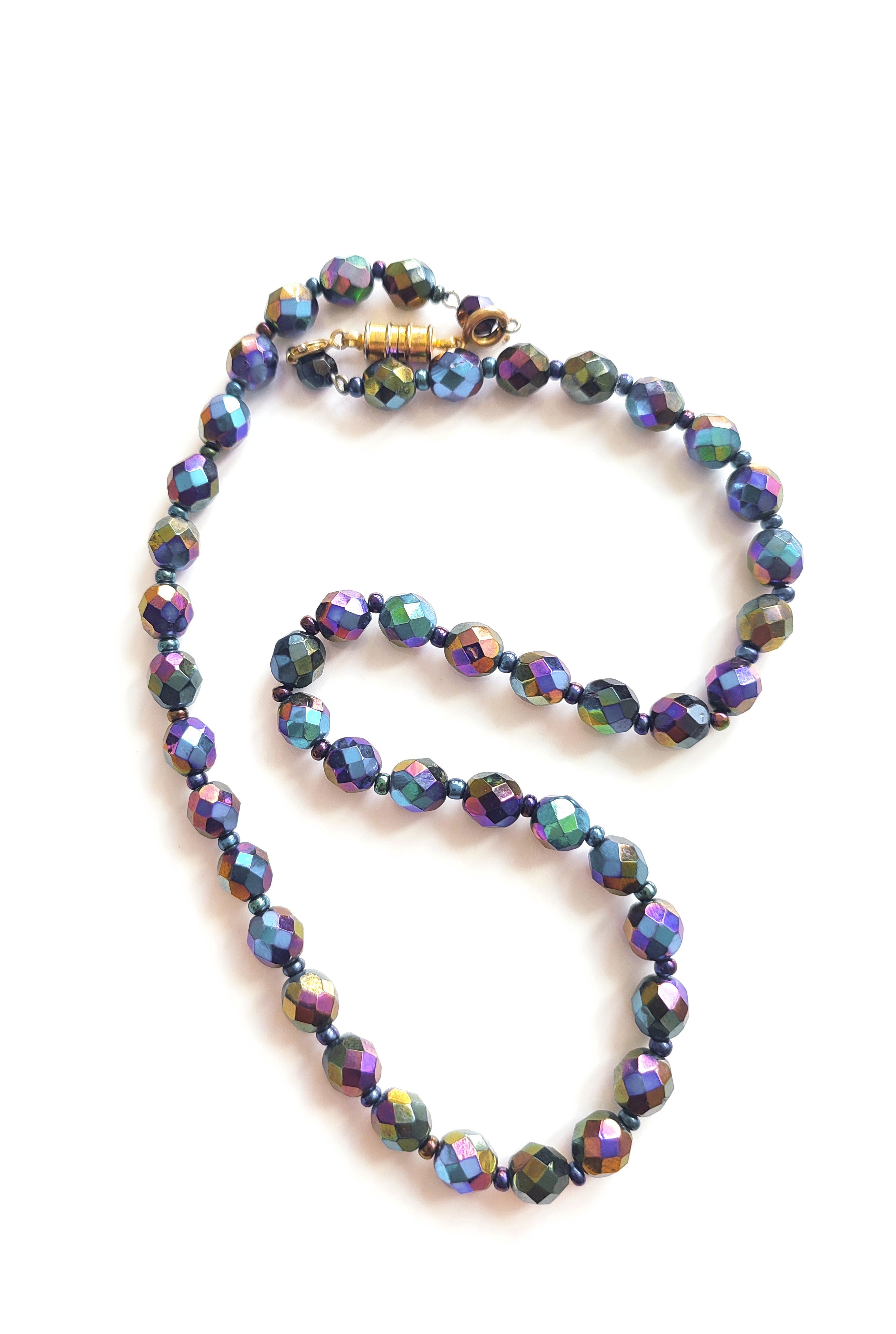 Vintage aurora borealis rainbow glass bead necklace