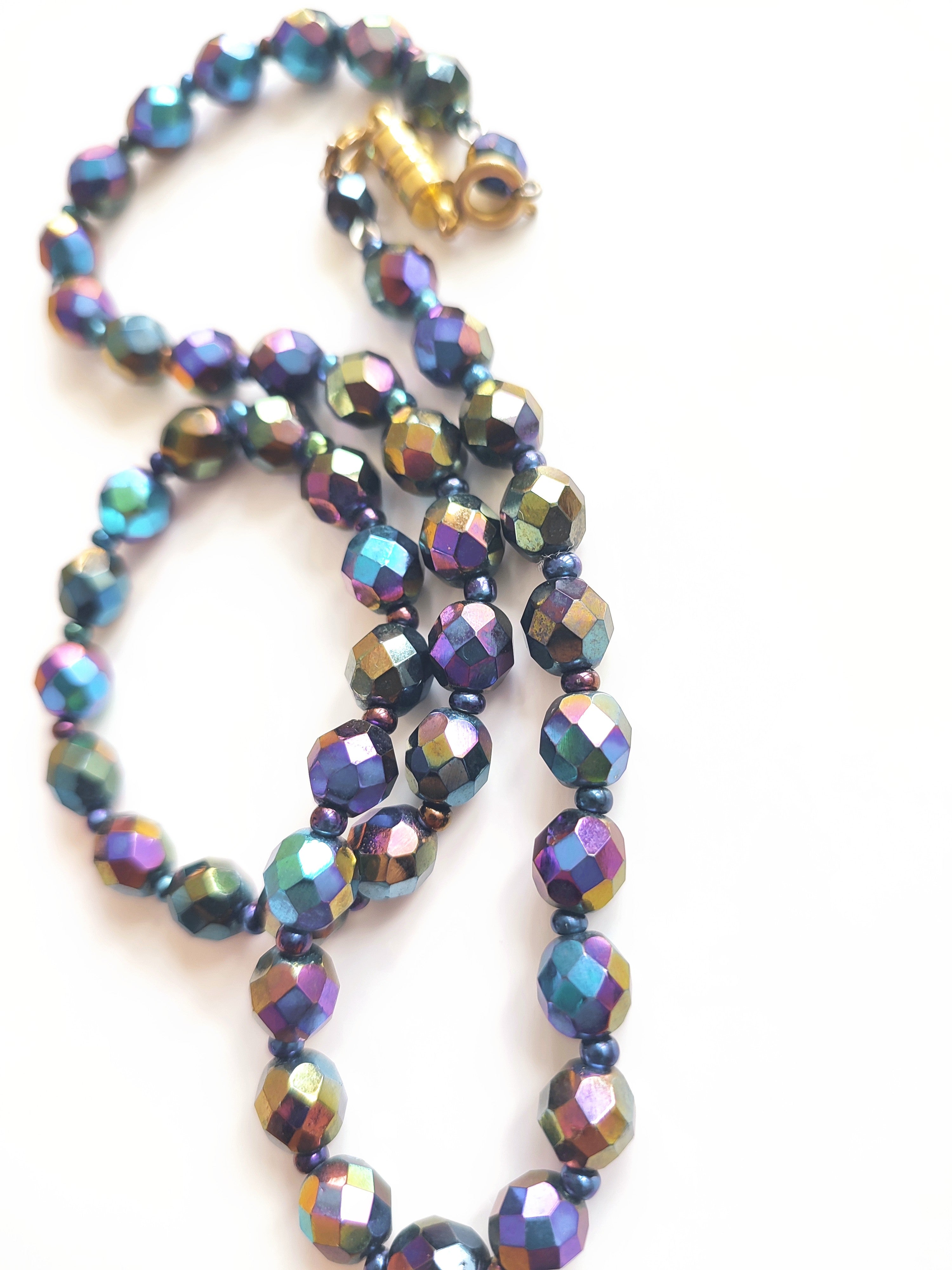 Vintage aurora borealis rainbow glass bead necklace