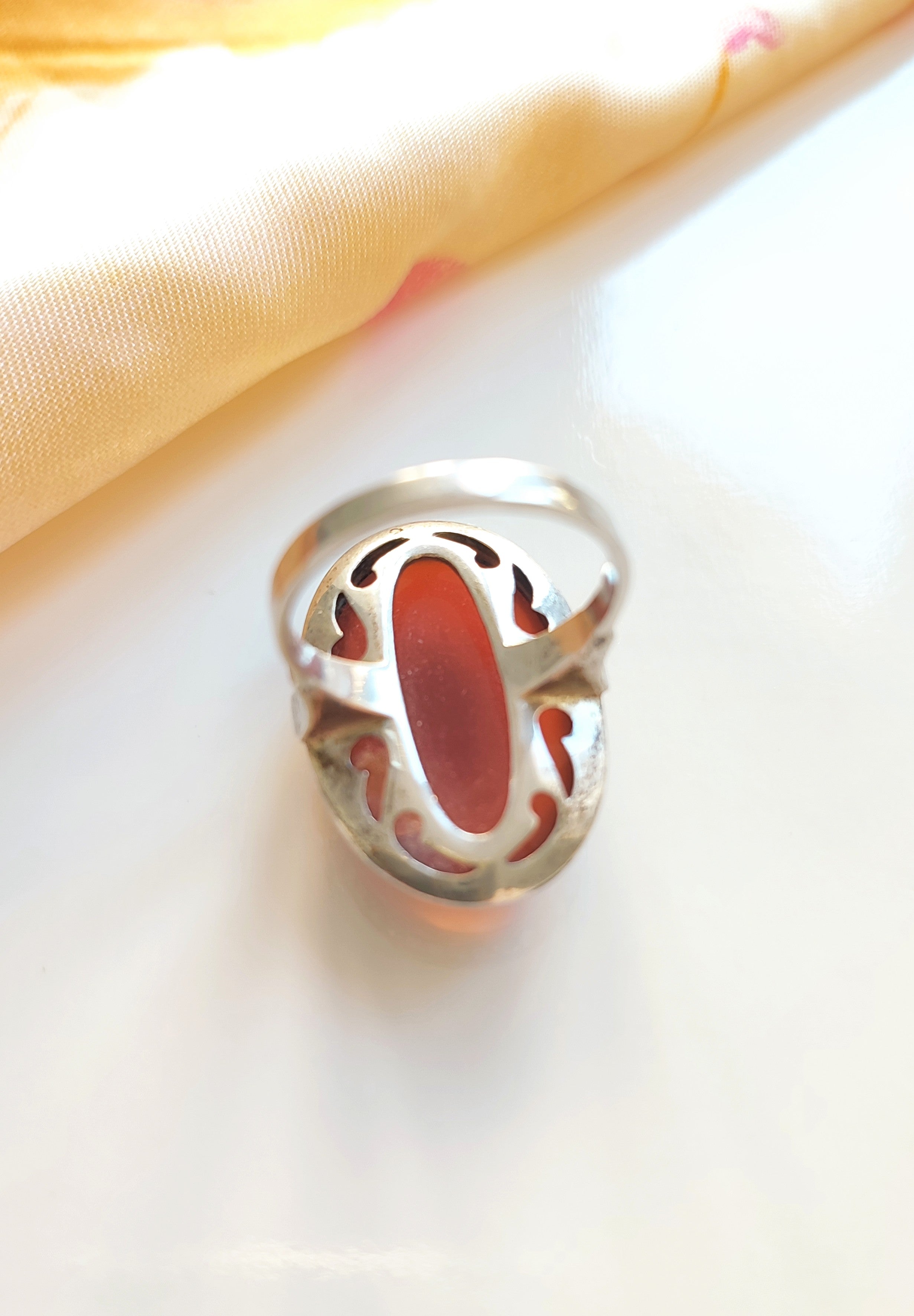 Vintage Silver dress ring with large Carnet