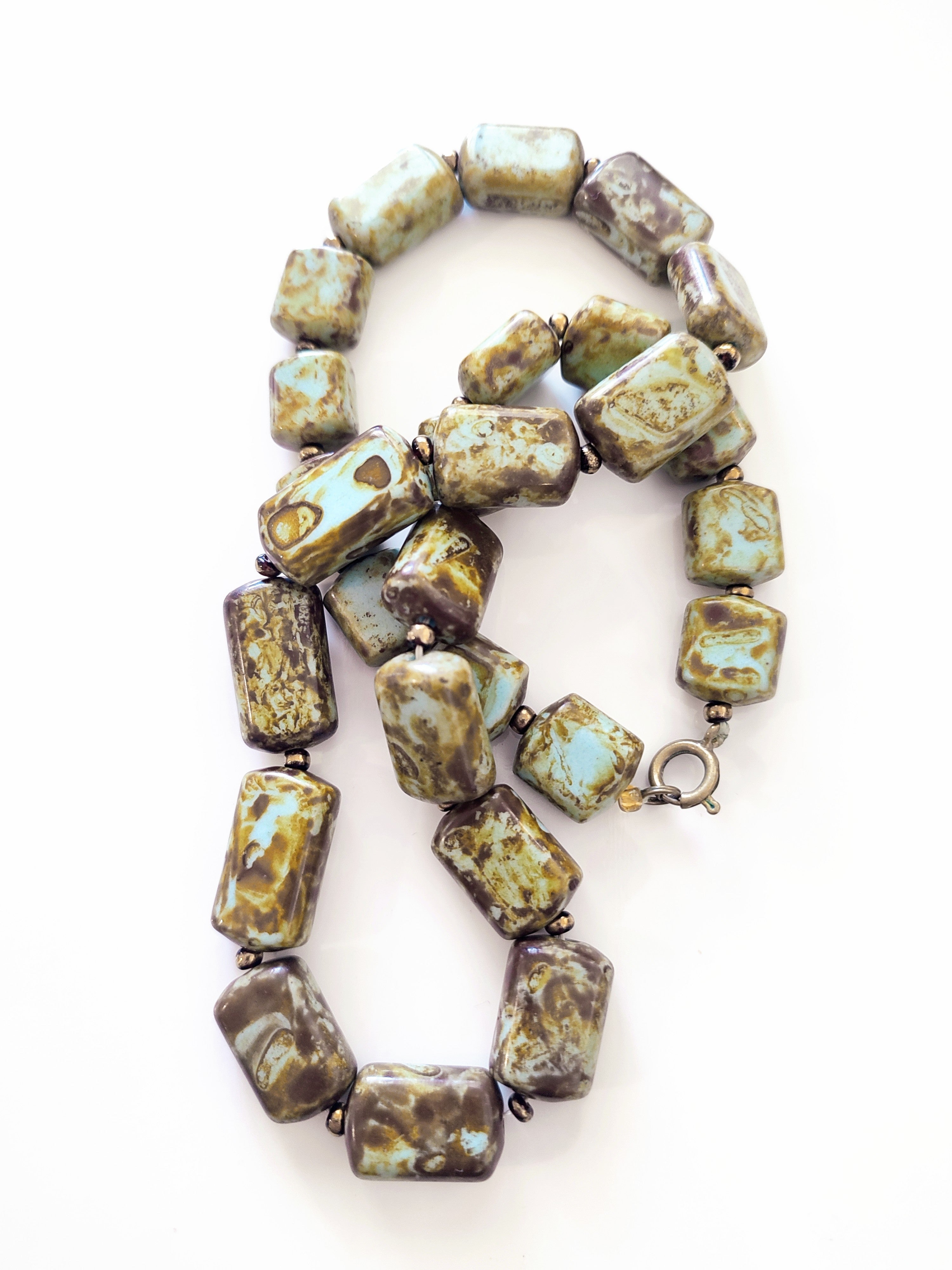 Scottish agate bead stone necklace