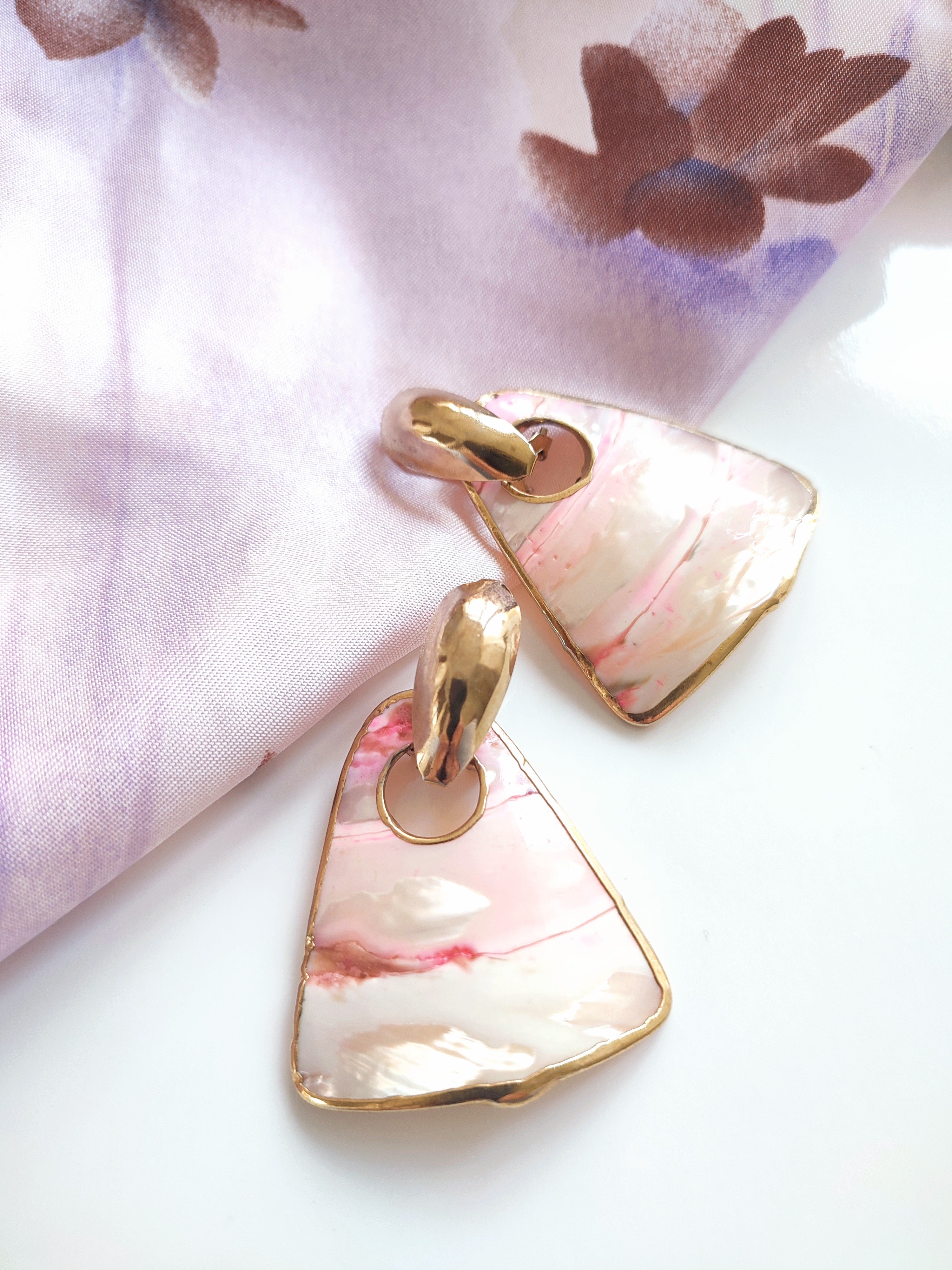 Pink and gold mother of pearl vintage earrings