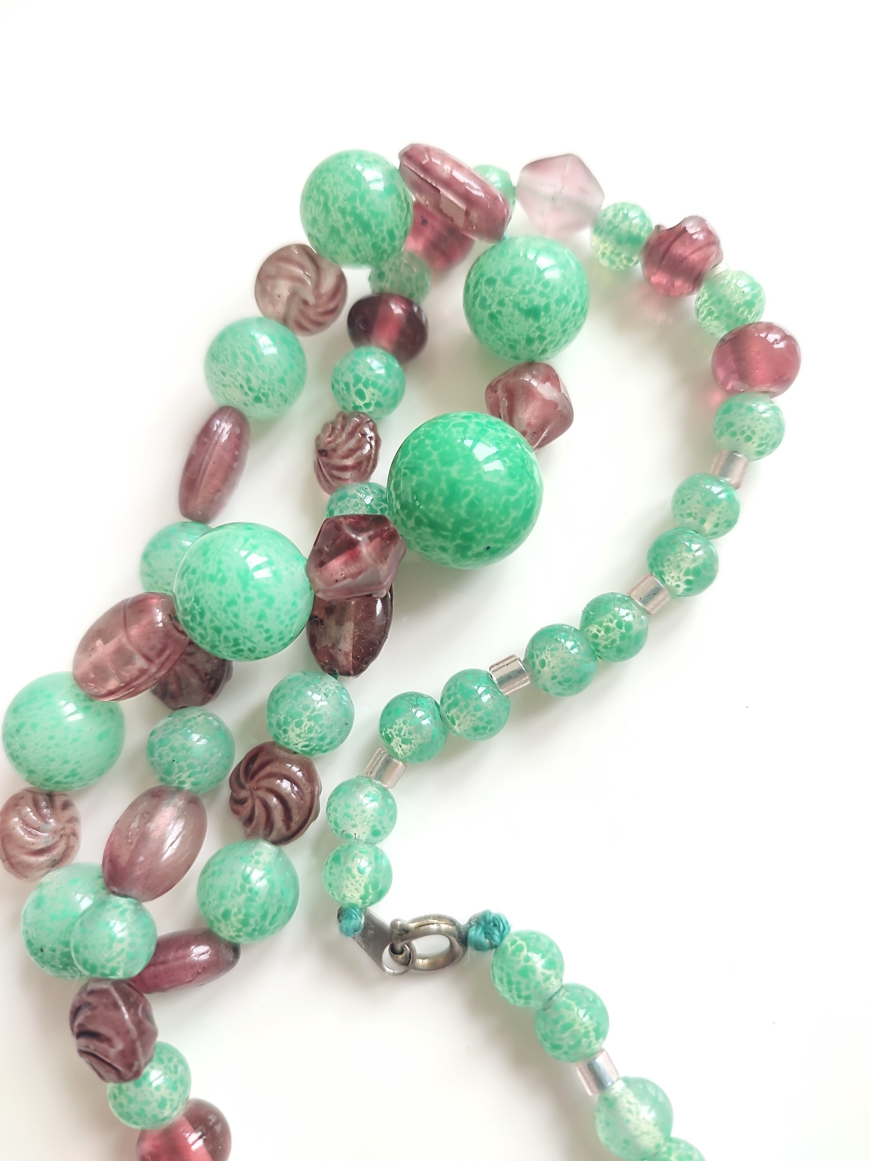 Vintage glass bead necklace jade colours